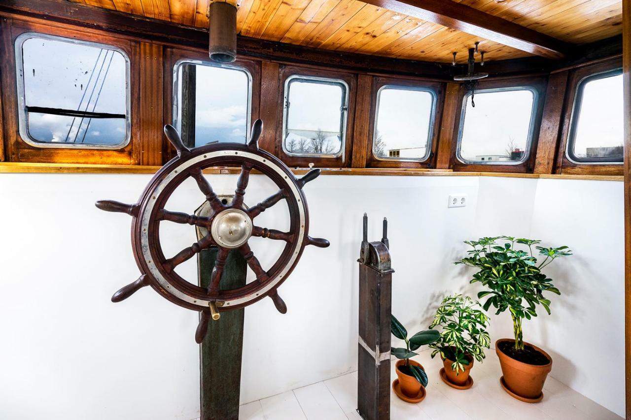 Asile Flottant Otel Amsterdam Dış mekan fotoğraf